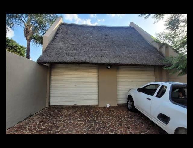 4 BEDROOM FREESTANDING FOR SALE IN ELANDSHAVEN
